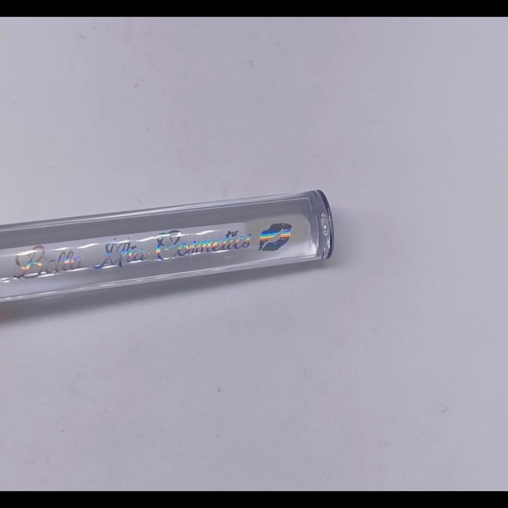 Luxurious Liquid Clear Lip Gloss ππππ - Picture 3 of 4